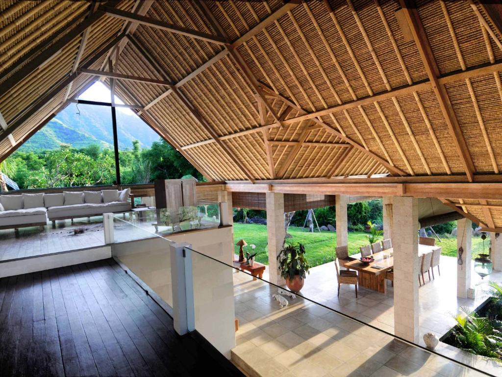 Jeda Villa Modern Stylish Luxury Villa เปมูเตรัน ภายนอก รูปภาพ