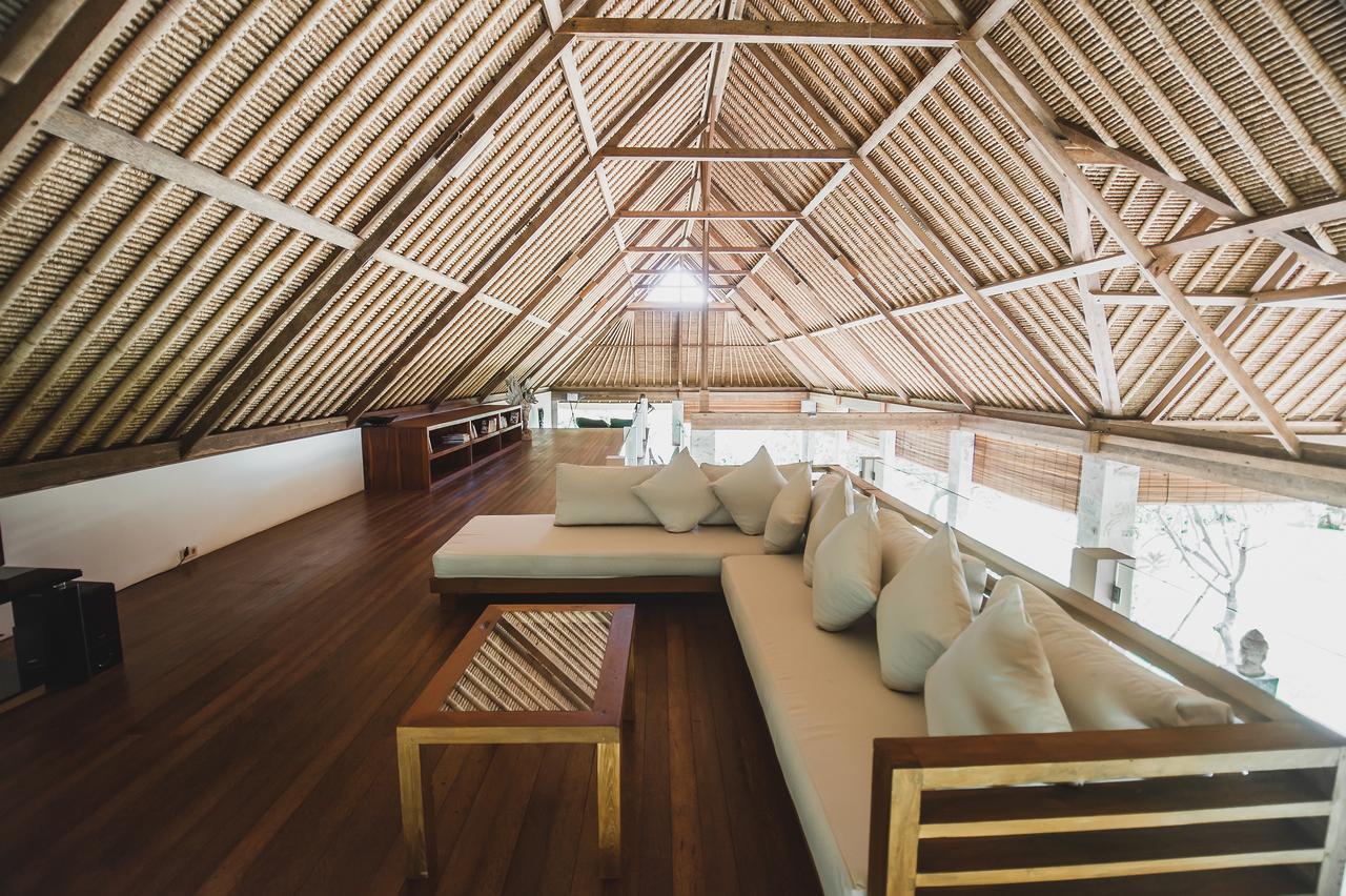 Jeda Villa Modern Stylish Luxury Villa เปมูเตรัน ภายนอก รูปภาพ
